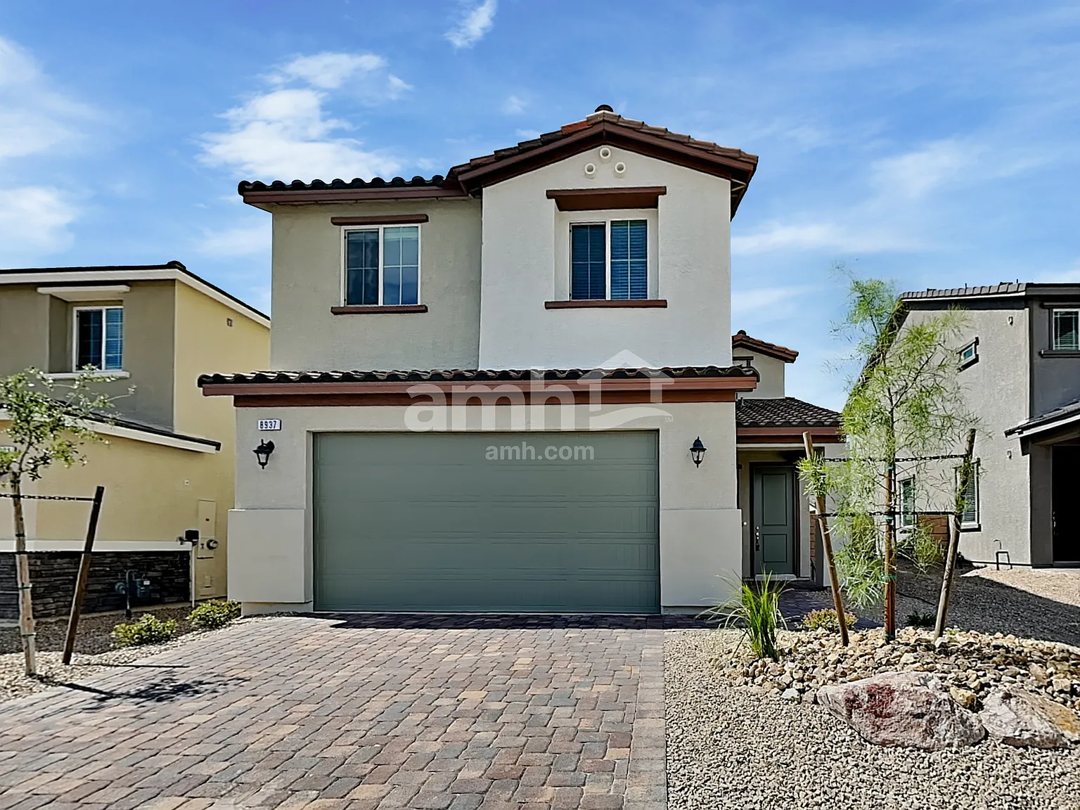 3 bed, 2.5 bath, 1845 sqft, $2,410 — Photo 1