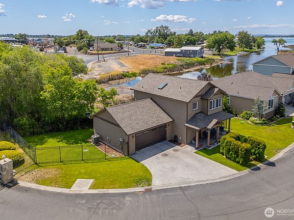 5th image of 1300 Marina Dr #1