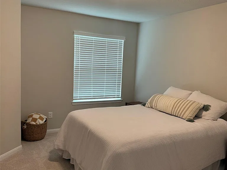 5504 Hyde Park Dr — Photo 16