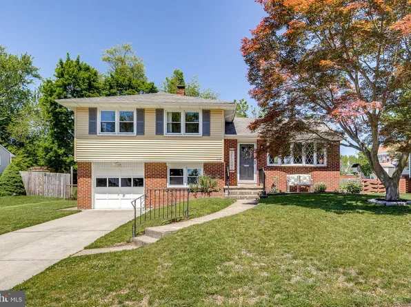112 N Valleybrook Rd, Cherry Hill, NJ 08034