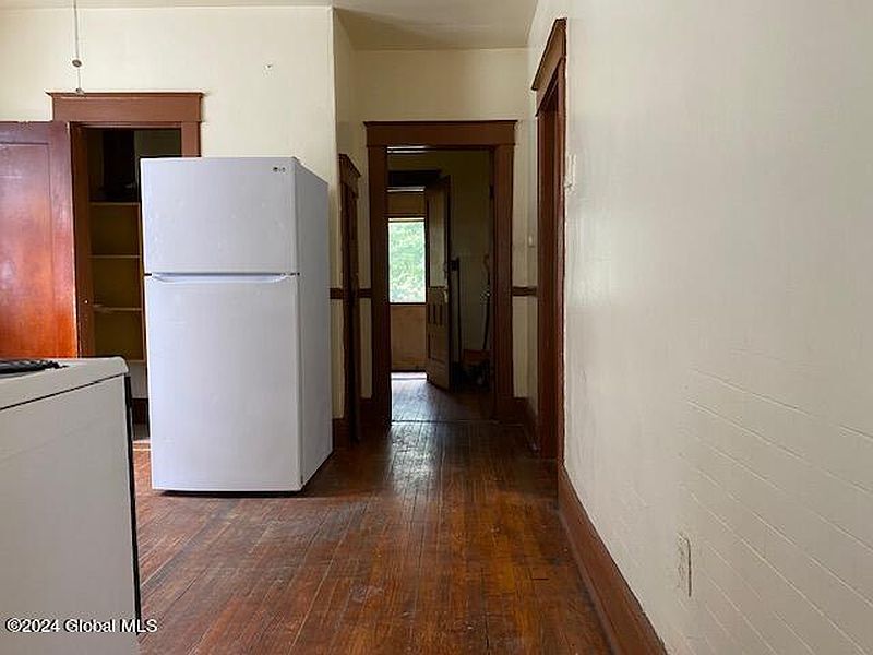 2nd image of 277 Northern Boulevard
