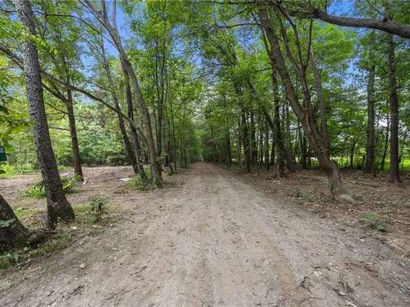 220 Newsome Dr, Stoneville, NC 27048