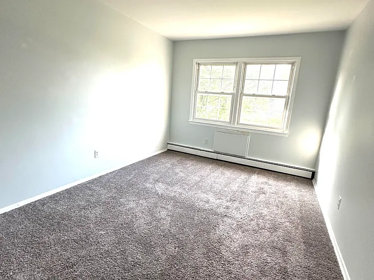 62 Stonehurst Blvd #G — Photo 20
