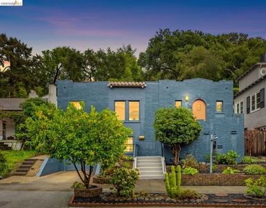 1587 Trestle Glen Rd, Oakland, CA, 94610