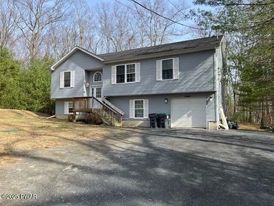 146 Outer Dr, Dingmans Ferry, PA, 18328