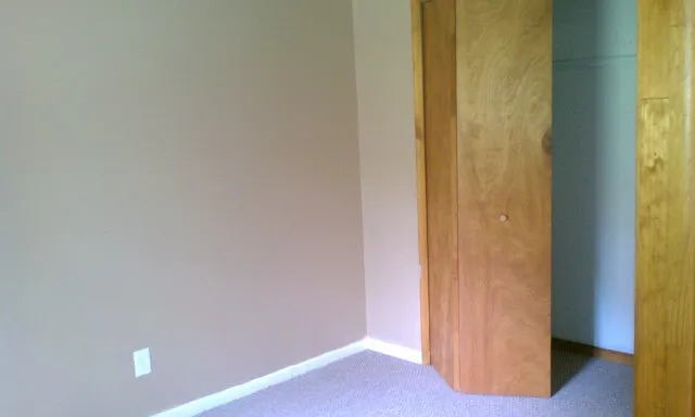 2 bed, 1000 sqft, $1,300 — Photo 4