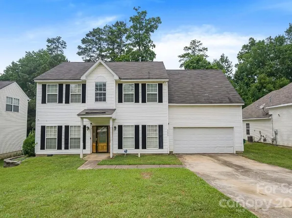 10809 Gold Pan Rd, Charlotte, NC 28215