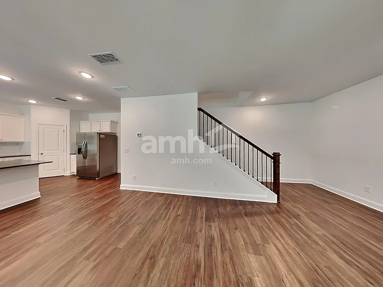 189 Spruce Cir — Photo 5