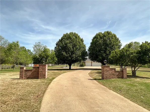 408 S Wyman Rd, Fayetteville, AR 72701