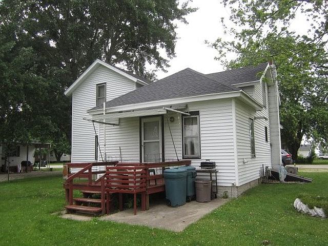 2nd image of 202 Station St