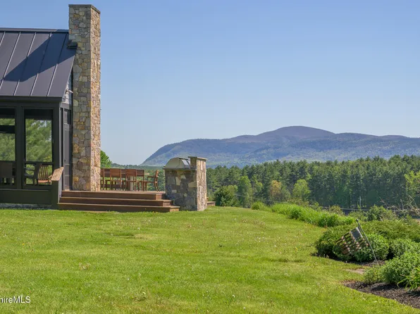 58 Round Hill Rd, Great Barrington, MA 01230