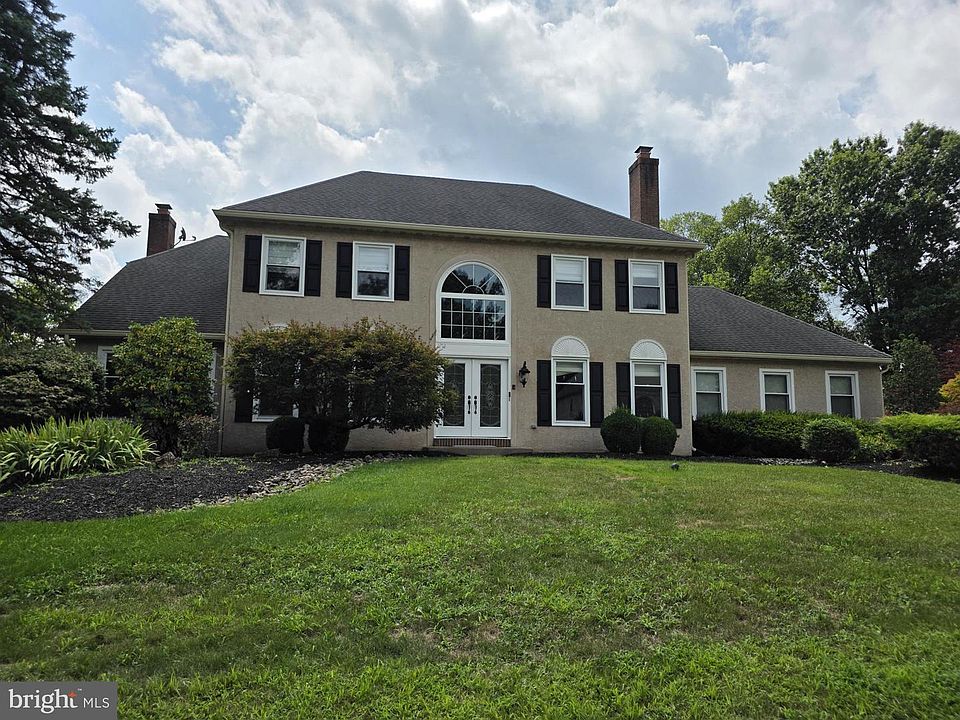 1st image of 536 Winchester Dr