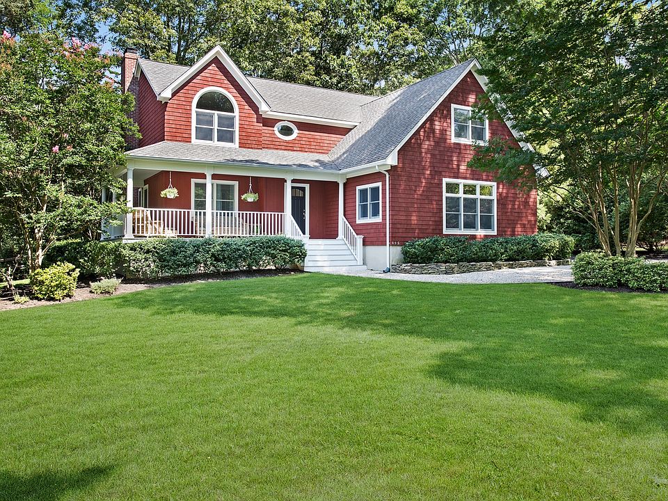 1st image of 895 Holbrook Ln