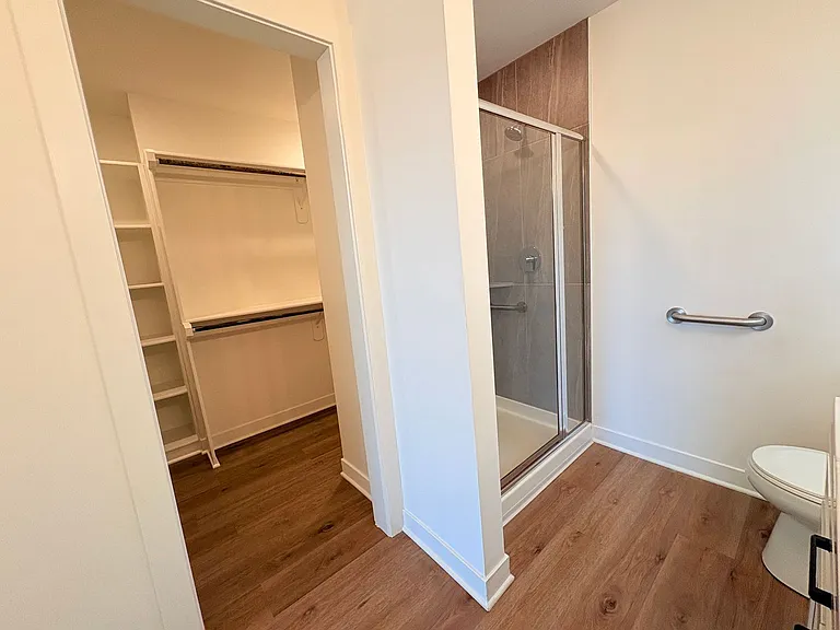 9301 N Lenox Ave — Photo 10