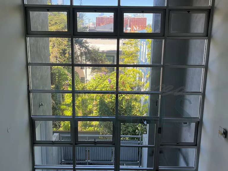 7 Hallam St #2C — Photo 5