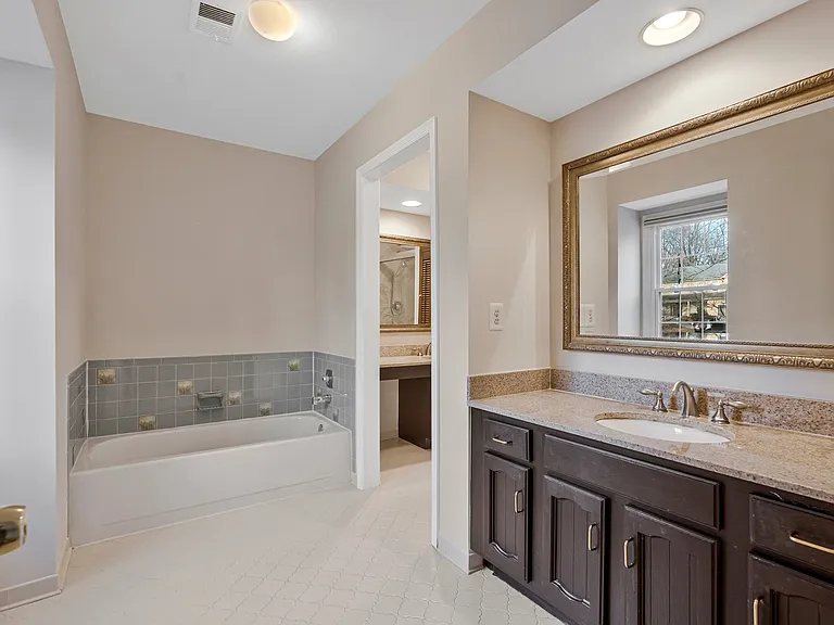 1215 Delta Glen Ct — Photo 48