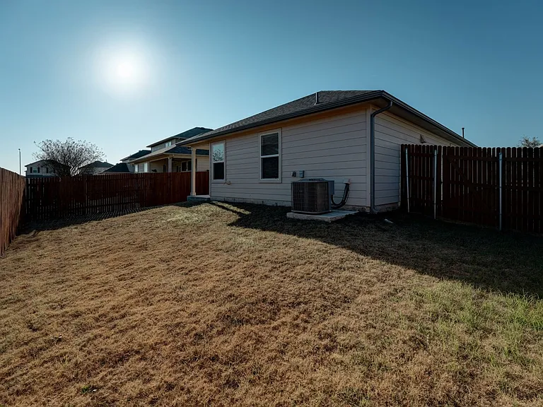 153 Roanwood Dr — Photo 14