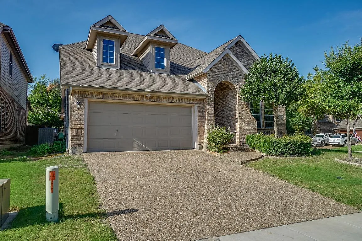 7721 Glenwood Springs Ln — Photo 1