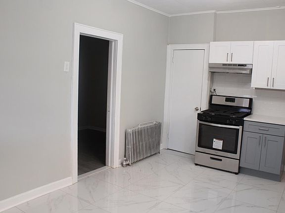 2nd image of 107 Warwick St Floor 2