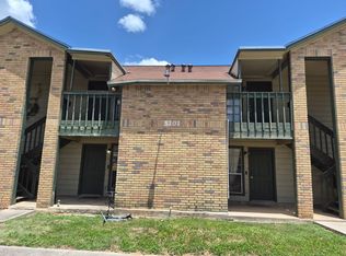 5201 Meadowfield #3, San Antonio, TX 78250