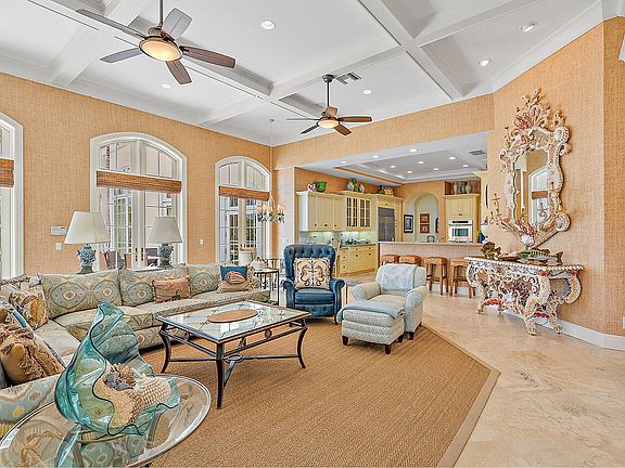 5th image of 1327 LAKE WORTH Lane