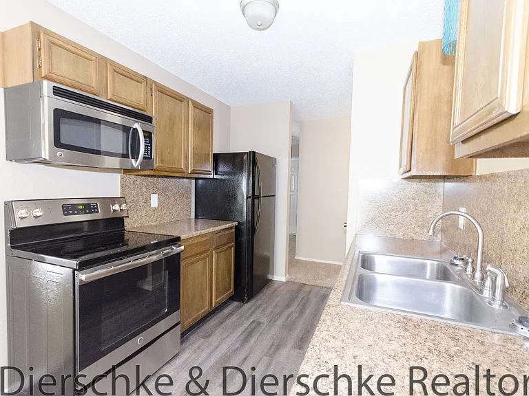 1655 Linda Lee Dr — Photo 5