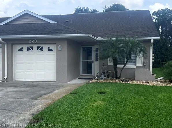 229 Country Club Dr, Lake Placid, FL 33852