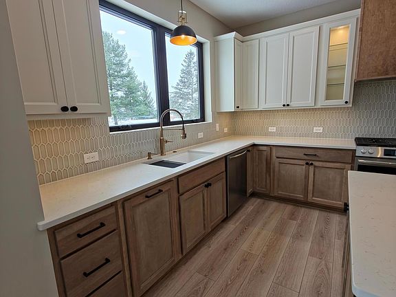 4th image of 3611 Edgerton St