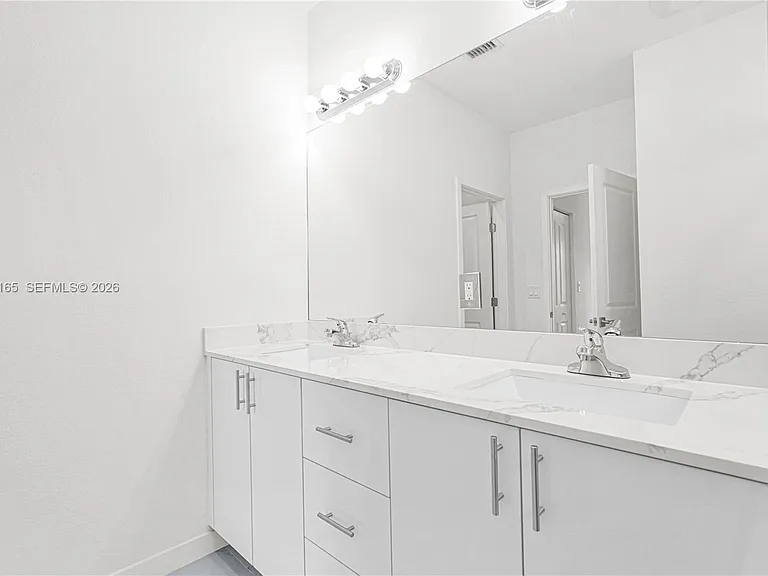 22555 SW 125th Ave #13A — Photo 27