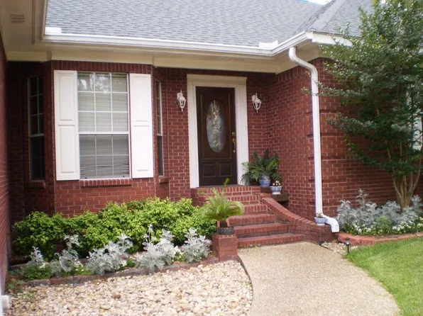 19 Suncrest Cir, Hattiesburg, MS 39402
