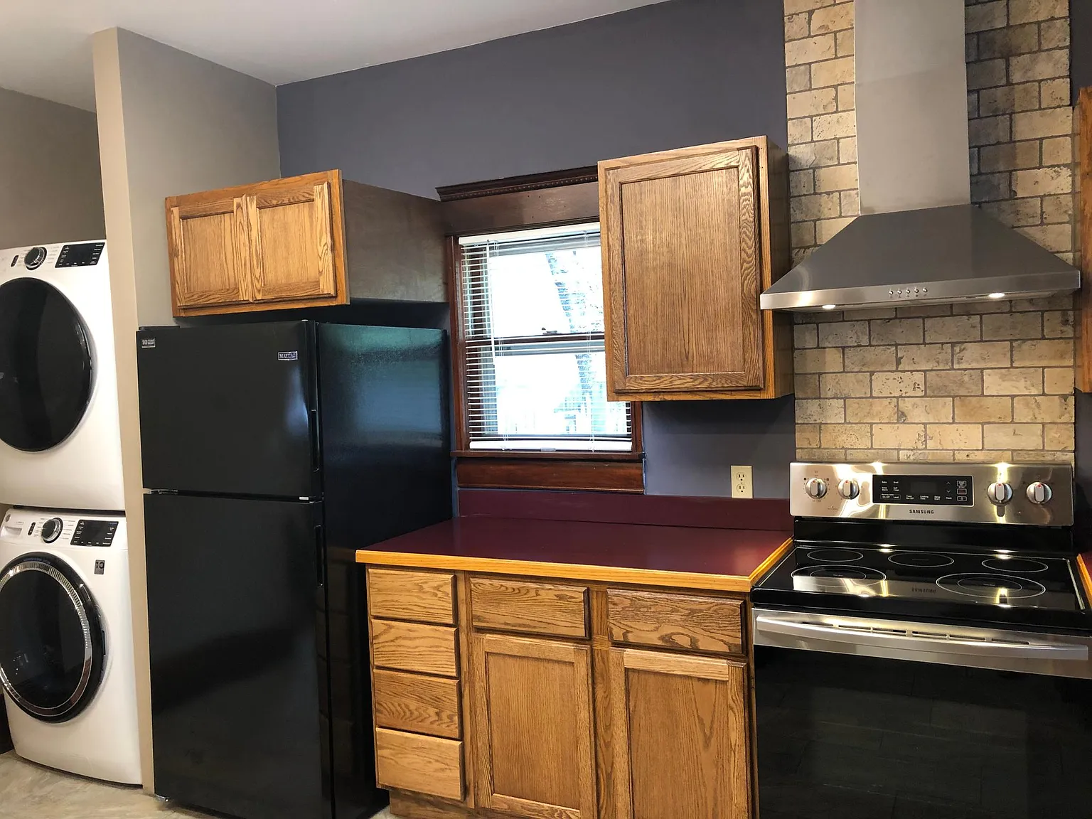 2 bed, 1050 sqft, $1,065 — Photo 1