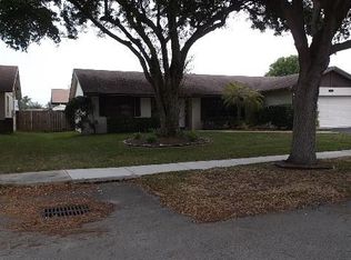 11905 SW 59th Ct, Cooper City, FL 33330