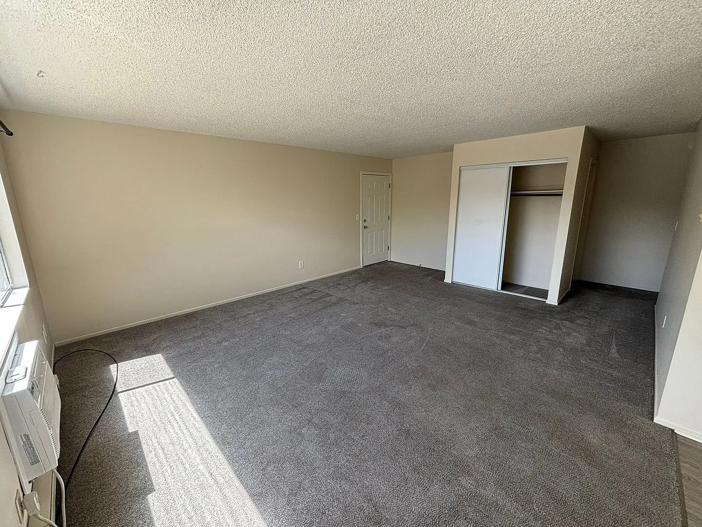 355-24 - 1111 Eric Ct. The Dalles (Unit 1-4) — Photo 3