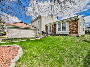 1933 S Brandon Dr, Glendale Heights, IL
