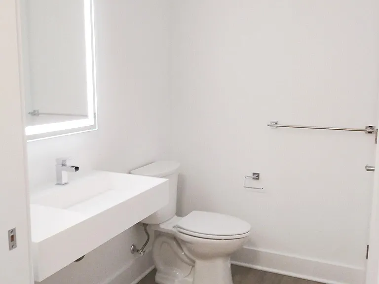 425 N Prince St #4 — Photo 8