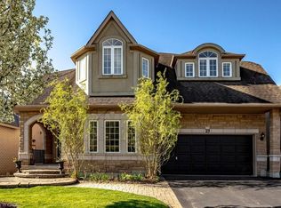 29 Gaines Ave, Hamilton, ON L9H 7M4