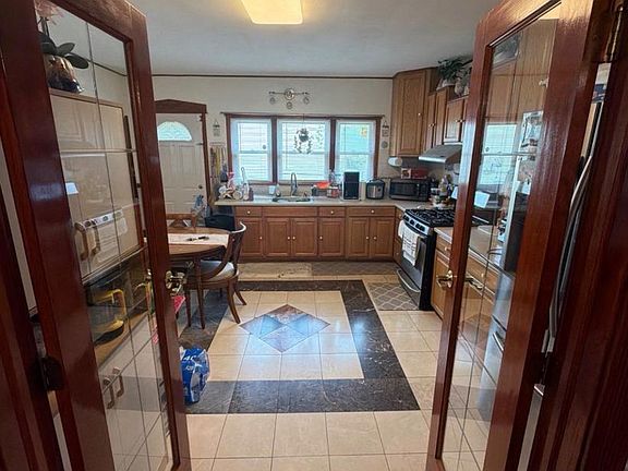 5th image of 5035 Westfield Ave