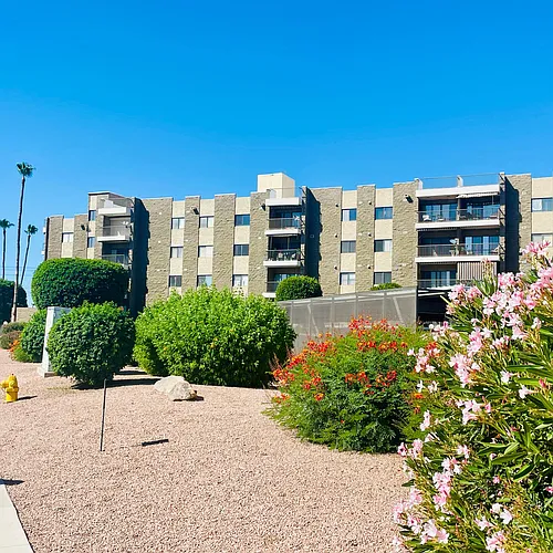 425 S Parkcrest Photo 1
