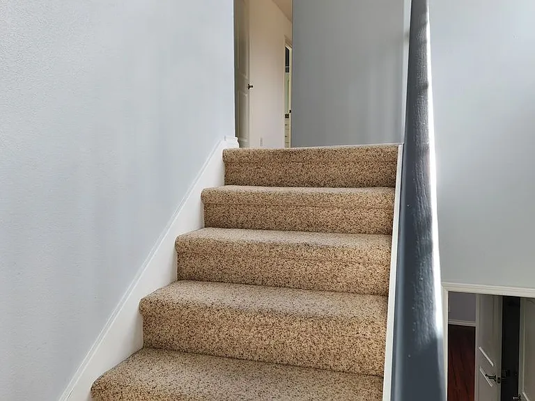 1592 Kingston Way — Photo 18