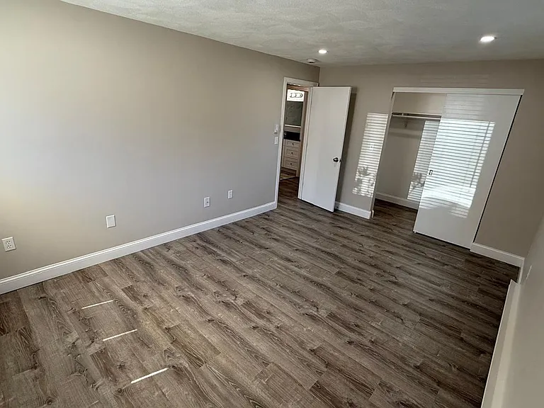 310 Thompson Road LLC — Photo 10