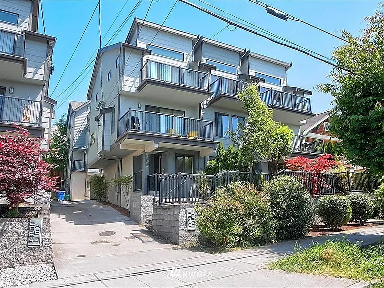 2518 Yale Ave E #B — Photo 1