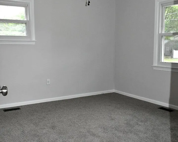 219 Woodhaven Rd — Photo 22