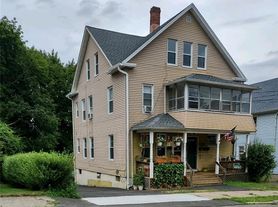 87 Kneen St, Shelton, CT