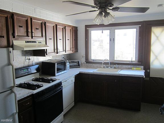 318 Cleveland st 104