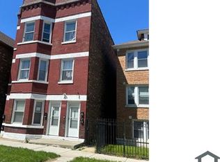 8356 S Mackinaw Ave, Chicago, IL 60617
