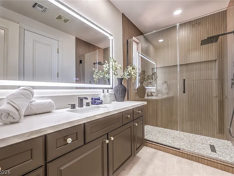 7520 Captains Harbor Dr — Photo 18