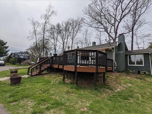 3rd image of 119 Tyler Dr