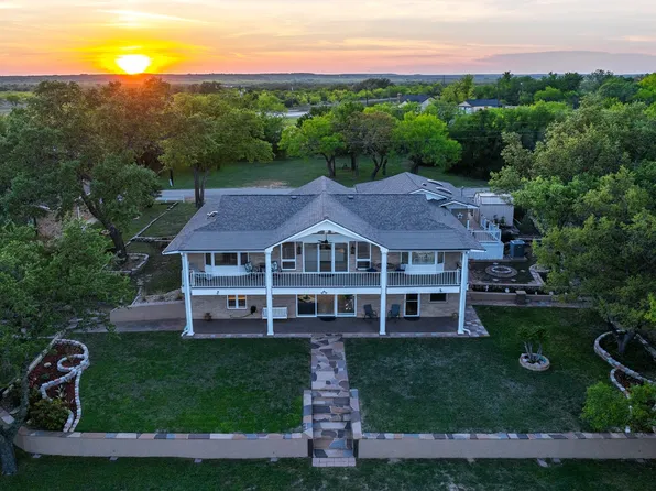 9014 Mesa View Rd, Brownwood, TX 76801