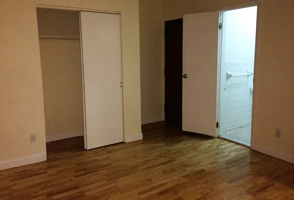 Rented by New York Realty Minimax Inc | media 9