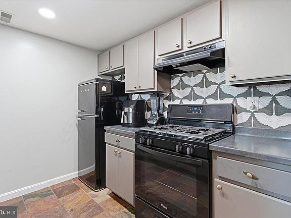 3rd image of 2609 Douglass Rd SE APT 402